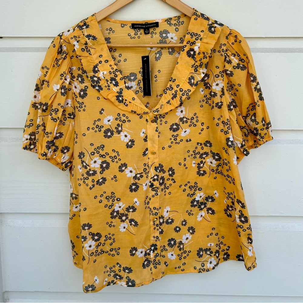 Adrienne Vittadini Breezy Daisy Blouse